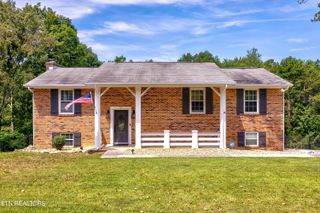 8225 Cricket Rd, Powell, TN 37849