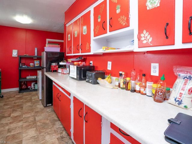 3794 Virginia Beach BLVD, Virginia Beach, VA 23452