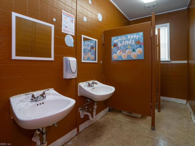 3794 Virginia Beach BLVD, Virginia Beach, VA 23452