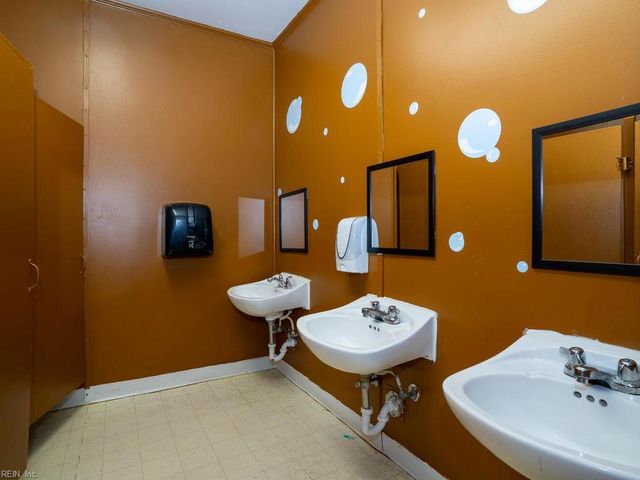 3794 Virginia Beach BLVD, Virginia Beach, VA 23452