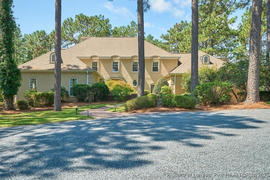 25 Quail Hollow Drive, Pinehurst, NC 28374