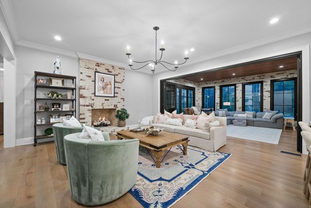 825 Salisbury Way, Clarksville, TN 37043