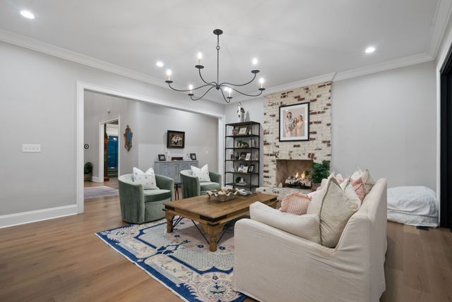 825 Salisbury Way, Clarksville, TN 37043