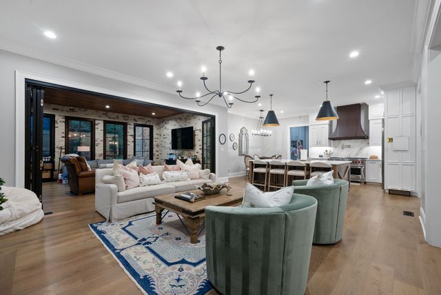 825 Salisbury Way, Clarksville, TN 37043