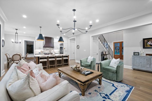 825 Salisbury Way, Clarksville, TN 37043