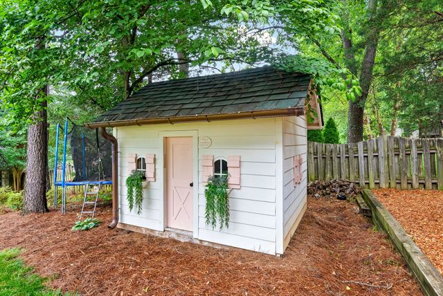 825 Salisbury Way, Clarksville, TN 37043