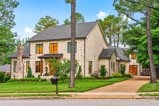 825 Salisbury Way, Clarksville, TN 37043