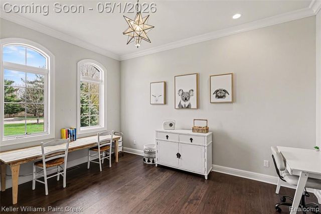 8135 Pine Knob Meadows Drive, Clarkston, MI 48348