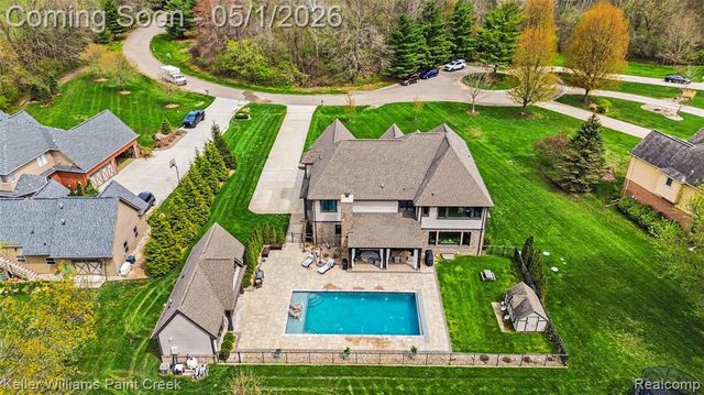 8135 Pine Knob Meadows Drive, Clarkston, MI 48348