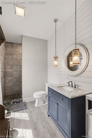 8135 Pine Knob Meadows Drive, Clarkston, MI 48348