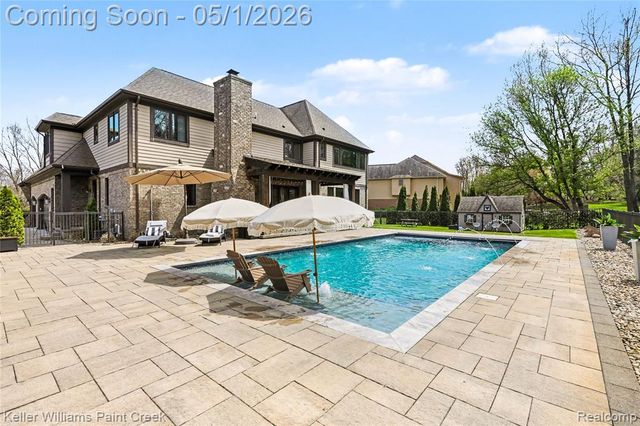8135 Pine Knob Meadows Drive, Clarkston, MI 48348