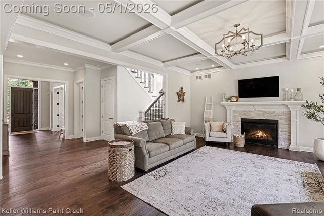 8135 Pine Knob Meadows Drive, Clarkston, MI 48348