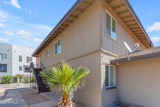 4757 E BELLEVIEW Street, Phoenix, AZ 85008