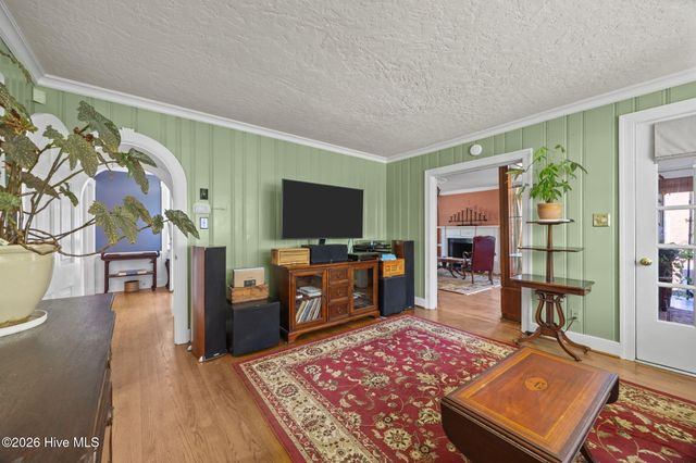 3325 North Walnut Street, Farmville, NC 27828