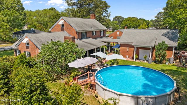 3325 North Walnut Street, Farmville, NC 27828