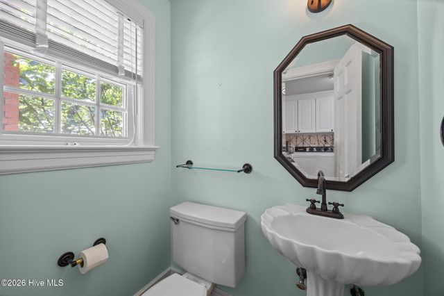 3325 North Walnut Street, Farmville, NC 27828