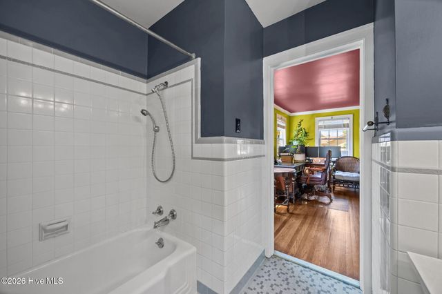 3325 North Walnut Street, Farmville, NC 27828