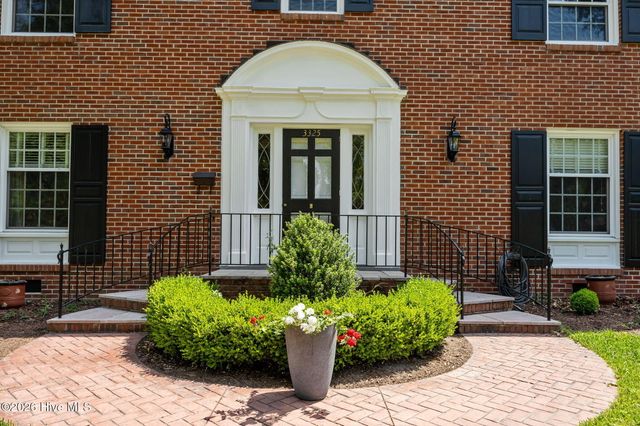 3325 North Walnut Street, Farmville, NC 27828