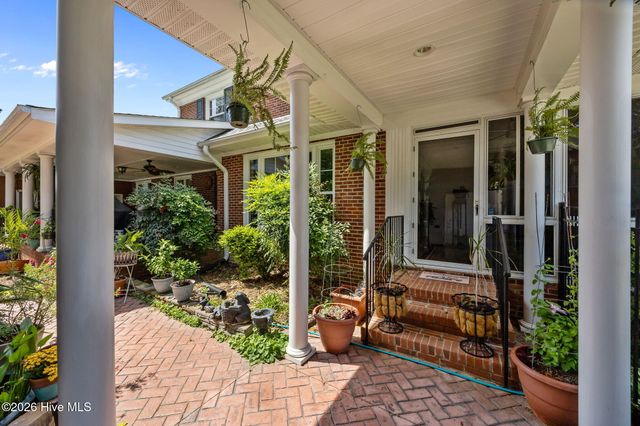 3325 North Walnut Street, Farmville, NC 27828