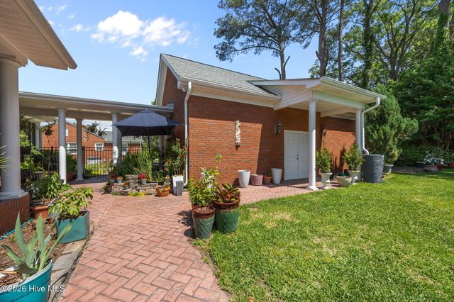 3325 North Walnut Street, Farmville, NC 27828