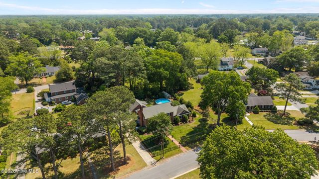 3325 North Walnut Street, Farmville, NC 27828