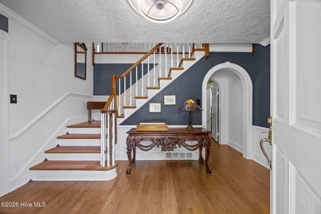 3325 North Walnut Street, Farmville, NC 27828
