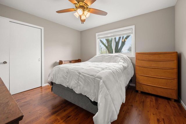 905 Lakeview DRIVE, Silver Lake, WI 53170