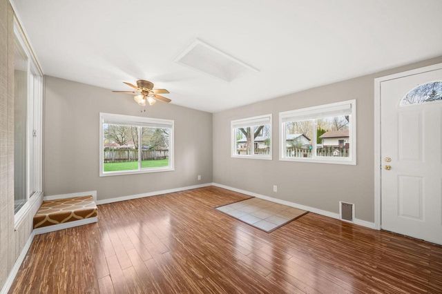 905 Lakeview DRIVE, Silver Lake, WI 53170
