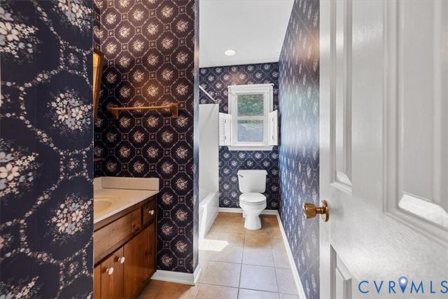5217 Chesdin Rd, North Dinwiddie, VA 23803