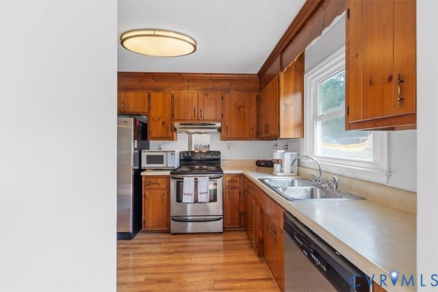 5217 Chesdin Rd, North Dinwiddie, VA 23803