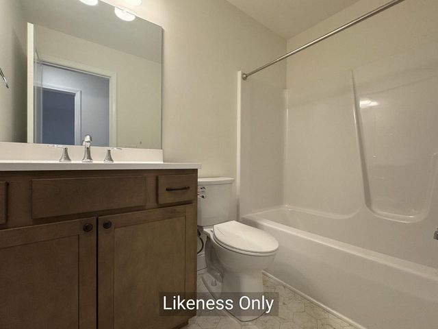 449 Old Farm Road, South Burlington, VT 05403