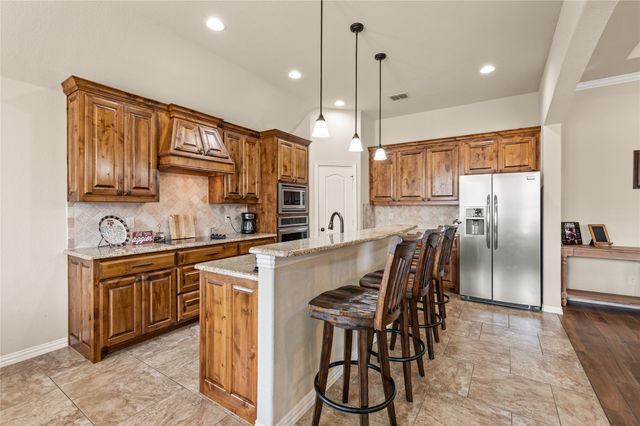 116 Camouflage Circle, Willow Park, TX 76008