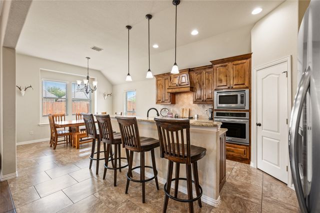 116 Camouflage Circle, Willow Park, TX 76008