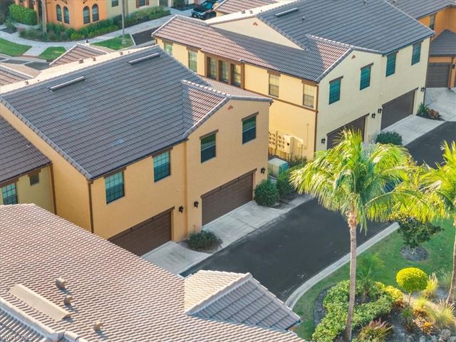 9063 Capistrano ST N # 4401, Naples, FL 34113