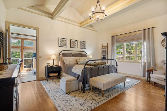 759 N Summercreek Court, Springfield, MO 65802