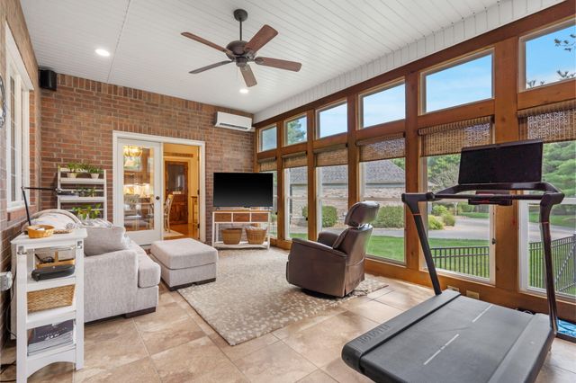 759 N Summercreek Court, Springfield, MO 65802