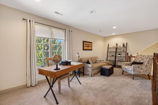 759 N Summercreek Court, Springfield, MO 65802