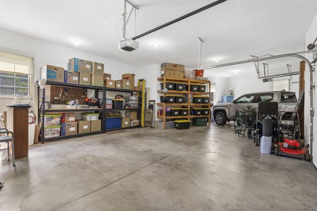 759 N Summercreek Court, Springfield, MO 65802