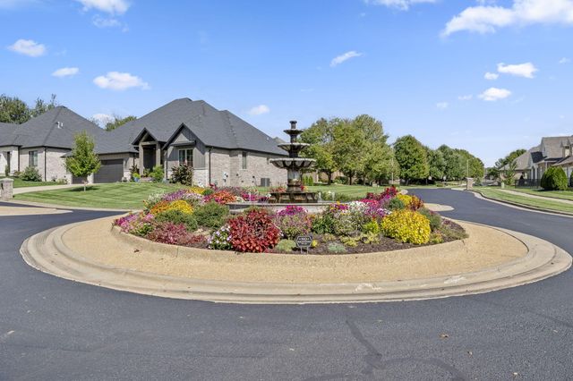 759 N Summercreek Court, Springfield, MO 65802
