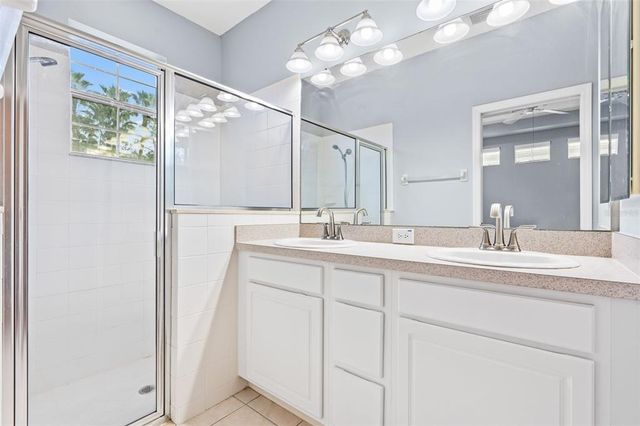 20033 HERITAGE POINT DRIVE, Tampa, FL 33647
