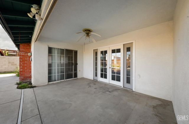 2817 Delburn Street, Bakersfield, CA 93304