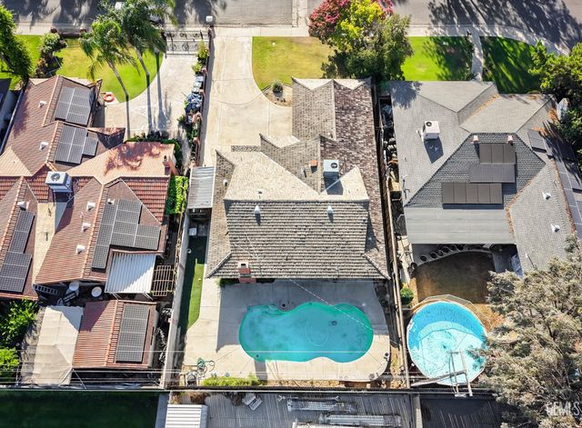 2817 Delburn Street, Bakersfield, CA 93304