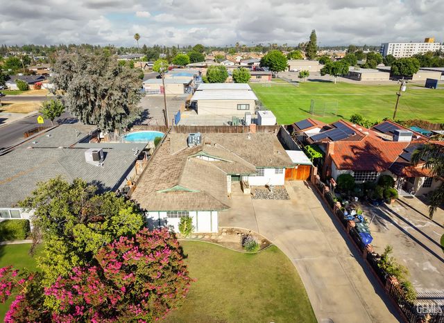2817 Delburn Street, Bakersfield, CA 93304