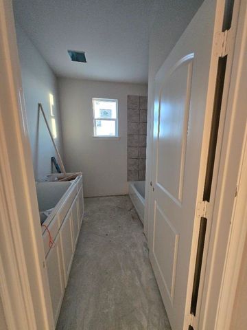 124 Hillview Trail, Decatur, TX 76234