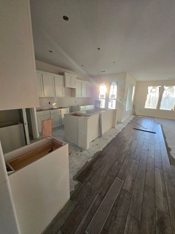 124 Hillview Trail, Decatur, TX 76234