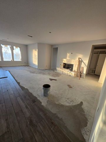 124 Hillview Trail, Decatur, TX 76234