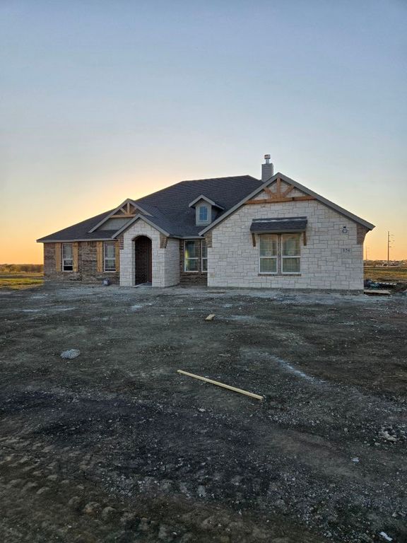 124 Hillview Trail, Decatur, TX 76234