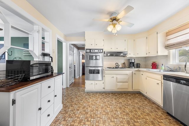 39 Badger Rd, Boston, MA 02136