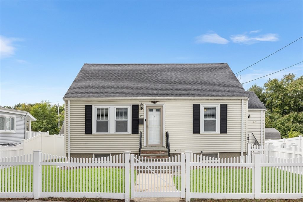 39 Badger Rd, Boston, MA 02136