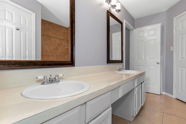 73 Timberspire Lane, The Woodlands, TX 77380